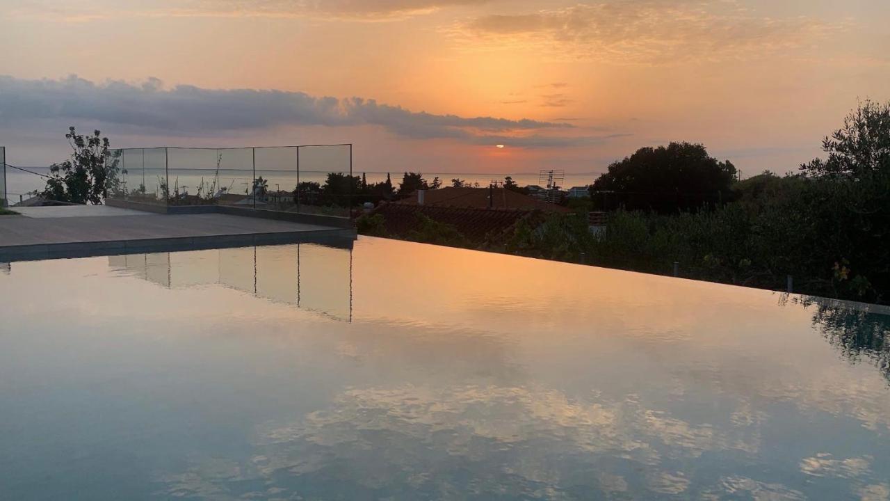 Casa Costa Suites Kanali  Eksteriør billede